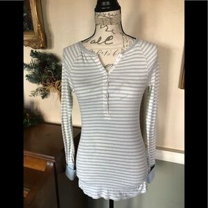 American Eagle Slim Fit Long Sleeve Henley Top M❗️FINAL SALE